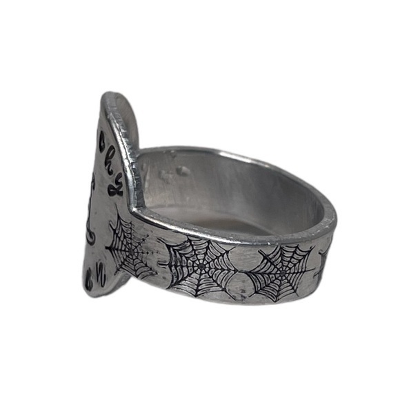 Handmade 9 stamped Witchy Woman‎ adjustable hypoallergenic medallion ring - Picture 4 of 8